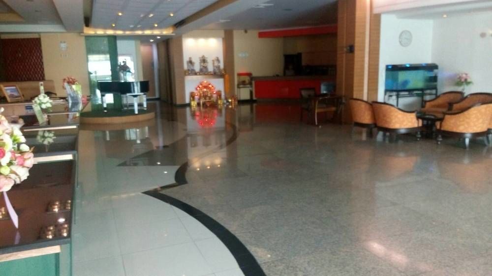 Bp Grand Suite Hotel Хатъяй Экстерьер фото