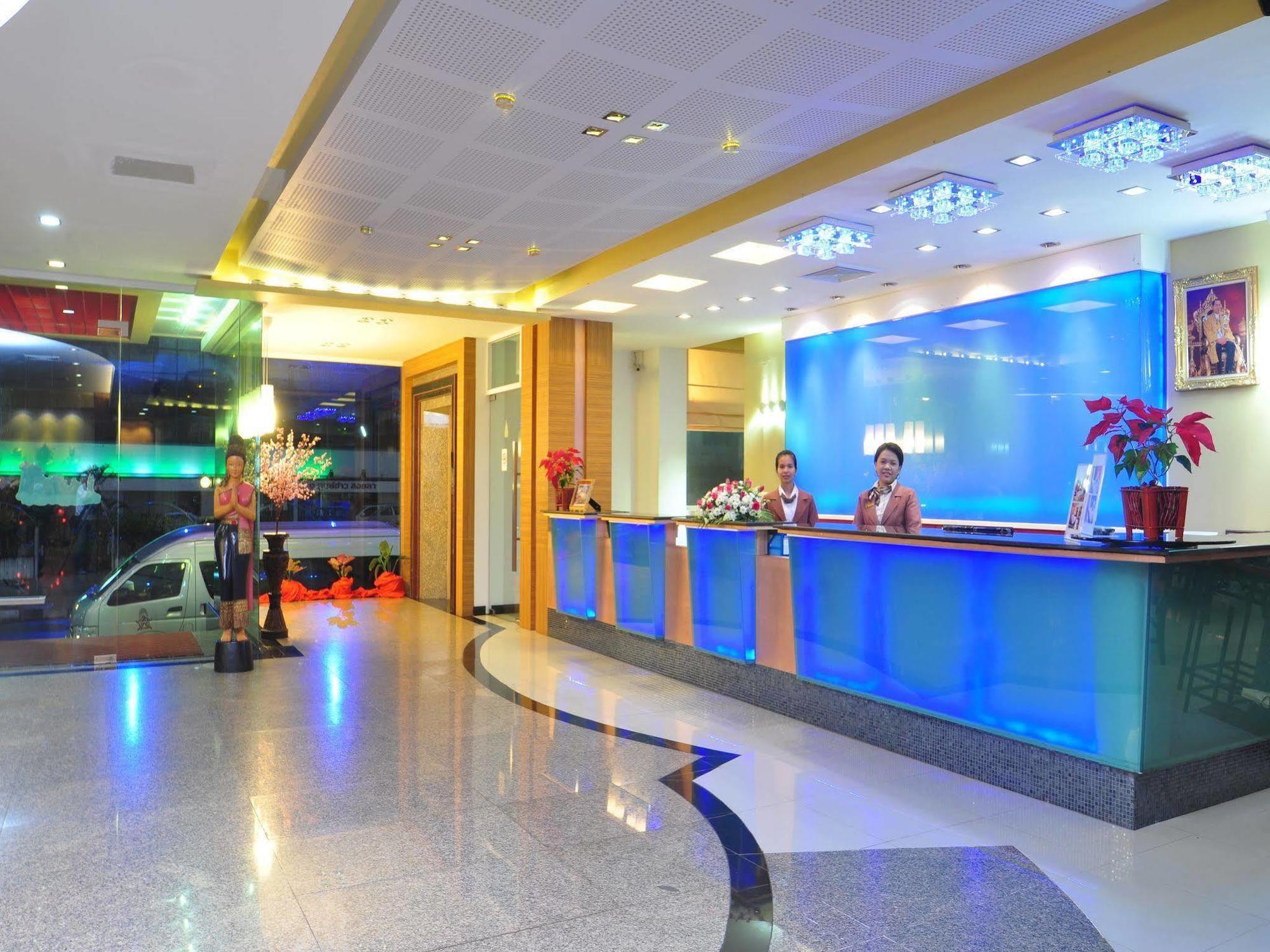 Bp Grand Suite Hotel Хатъяй Экстерьер фото